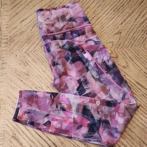 Lululemon size 6 leggings multicolored - Picture 1 of 13
